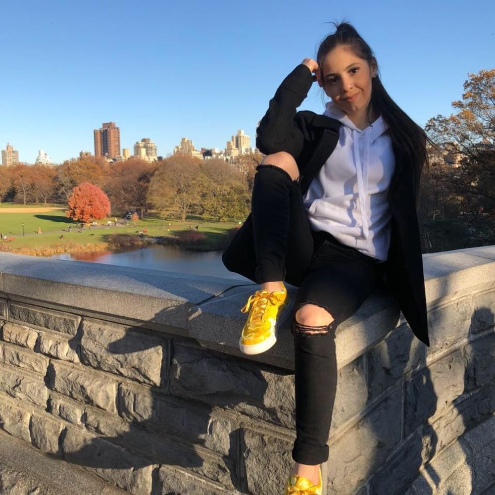 Meet your Posher, Victoria